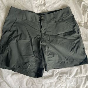 Water repellent active shorts, NWOT!!